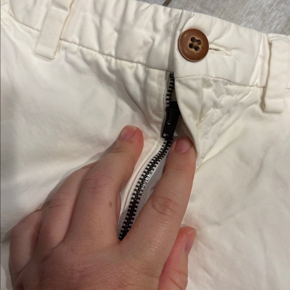 [Tommy Bahama] Men's White Flat Front Shorts - Size 32 - Picture 2 of 5